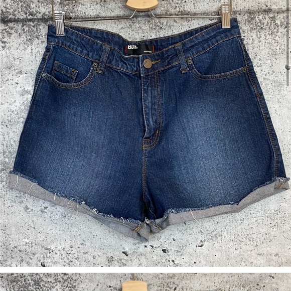 Urban Outfitters | BDG | Hi-Rise Denim Shorts - Picture 1 of 3